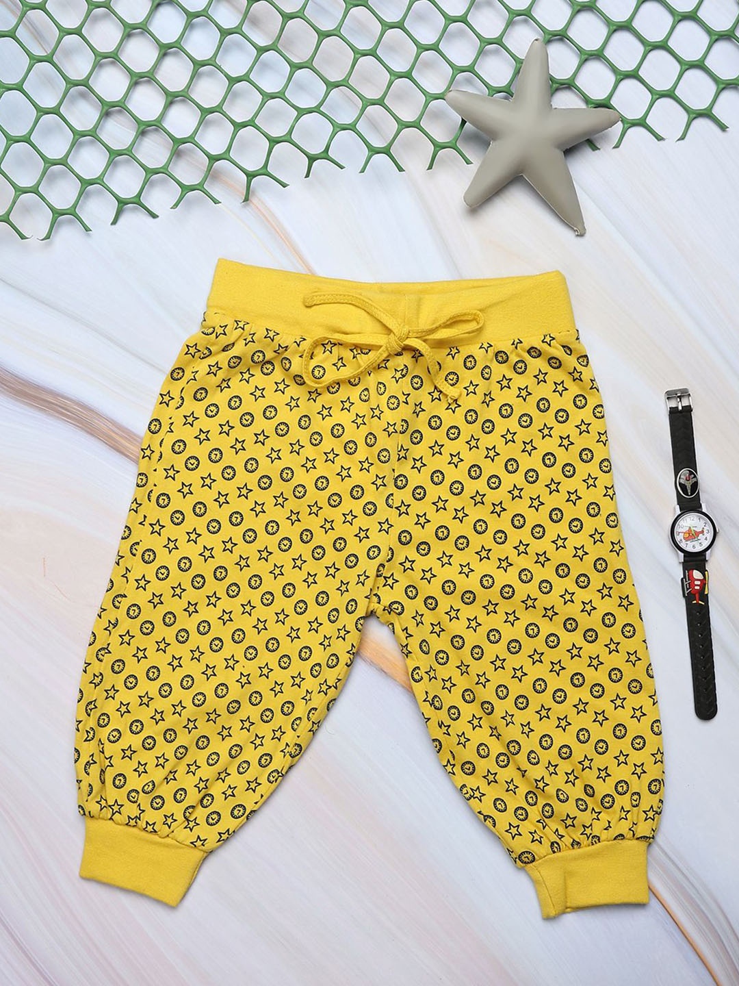 

V-Mart Girls Printed Capris, Yellow