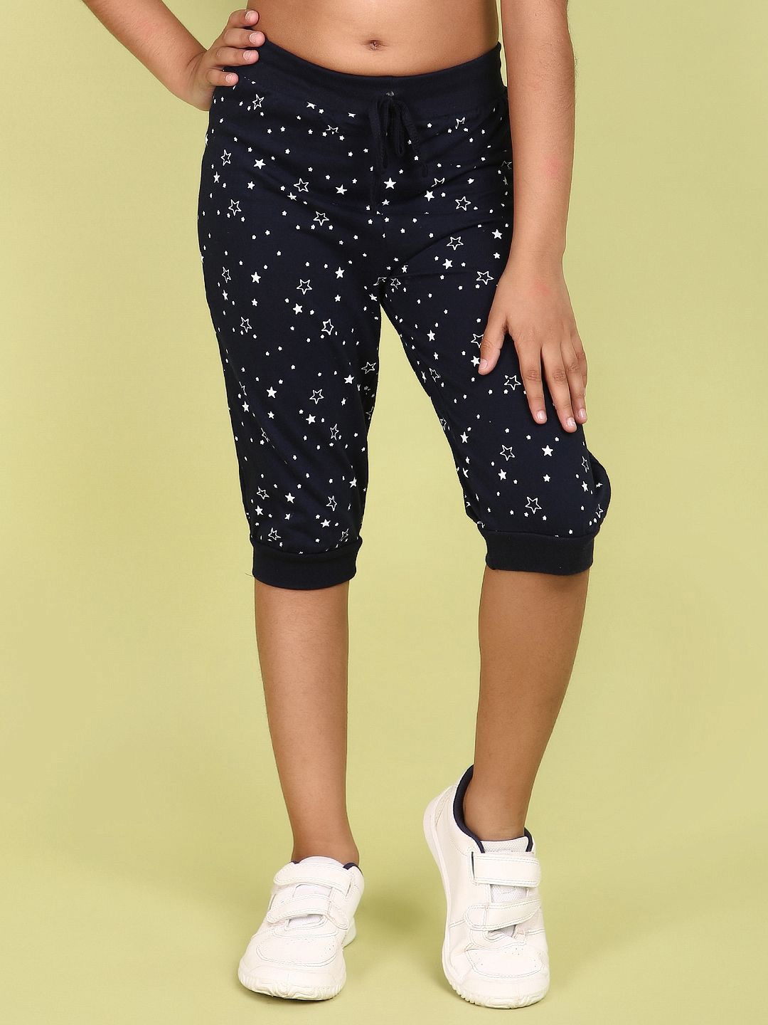 

V-Mart Girls Printed Capris, Navy blue
