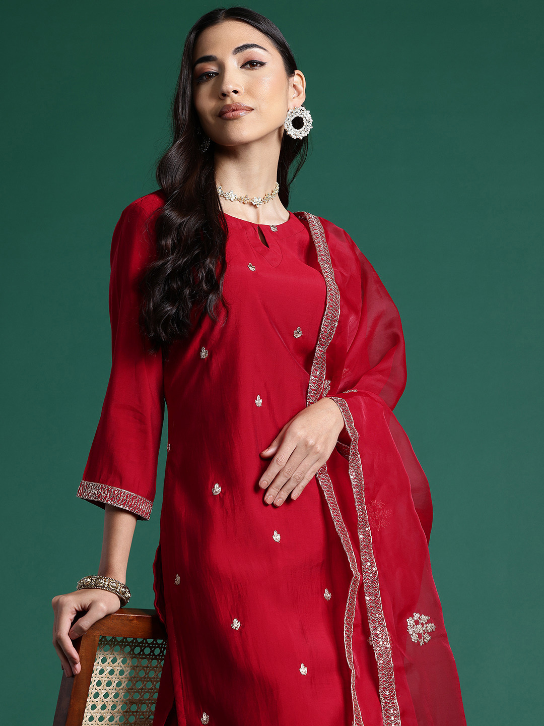 

Indo Era Women Floral Embroidered Regular Kurta With Palazzos & Dupatta, Red