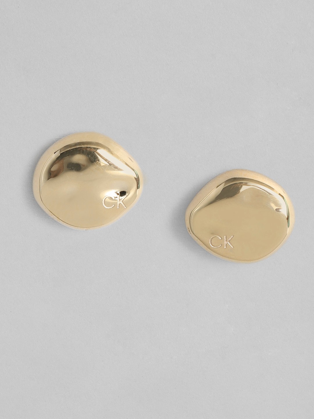 

Calvin Klein Molten Pebble Classic Studs, Gold