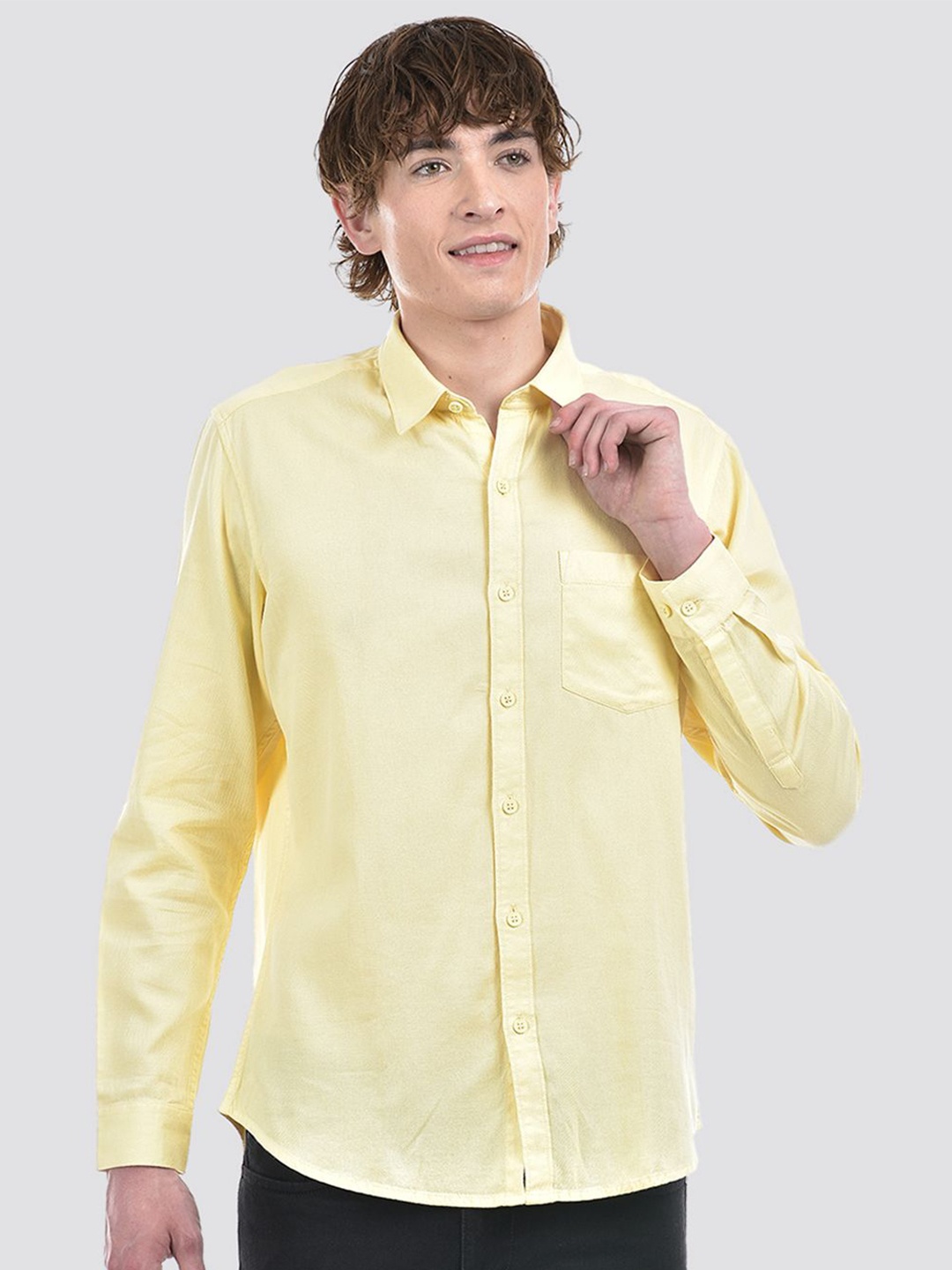 

Numero Uno Men Solid Slim Fit Shirt, Yellow