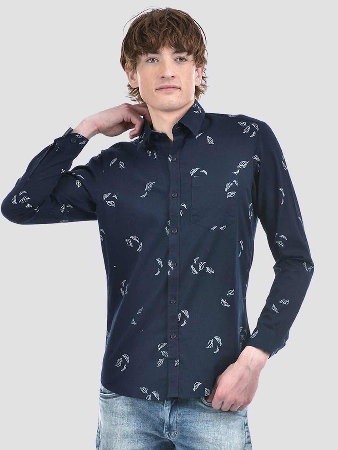 

Numero Uno Men Tropical Print Slim Fit Shirt, Navy blue