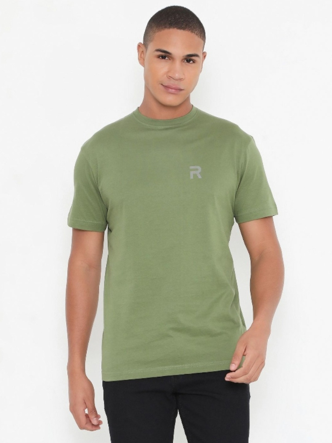 

Rivolta Men Solid Round Neck T-shirt, Green