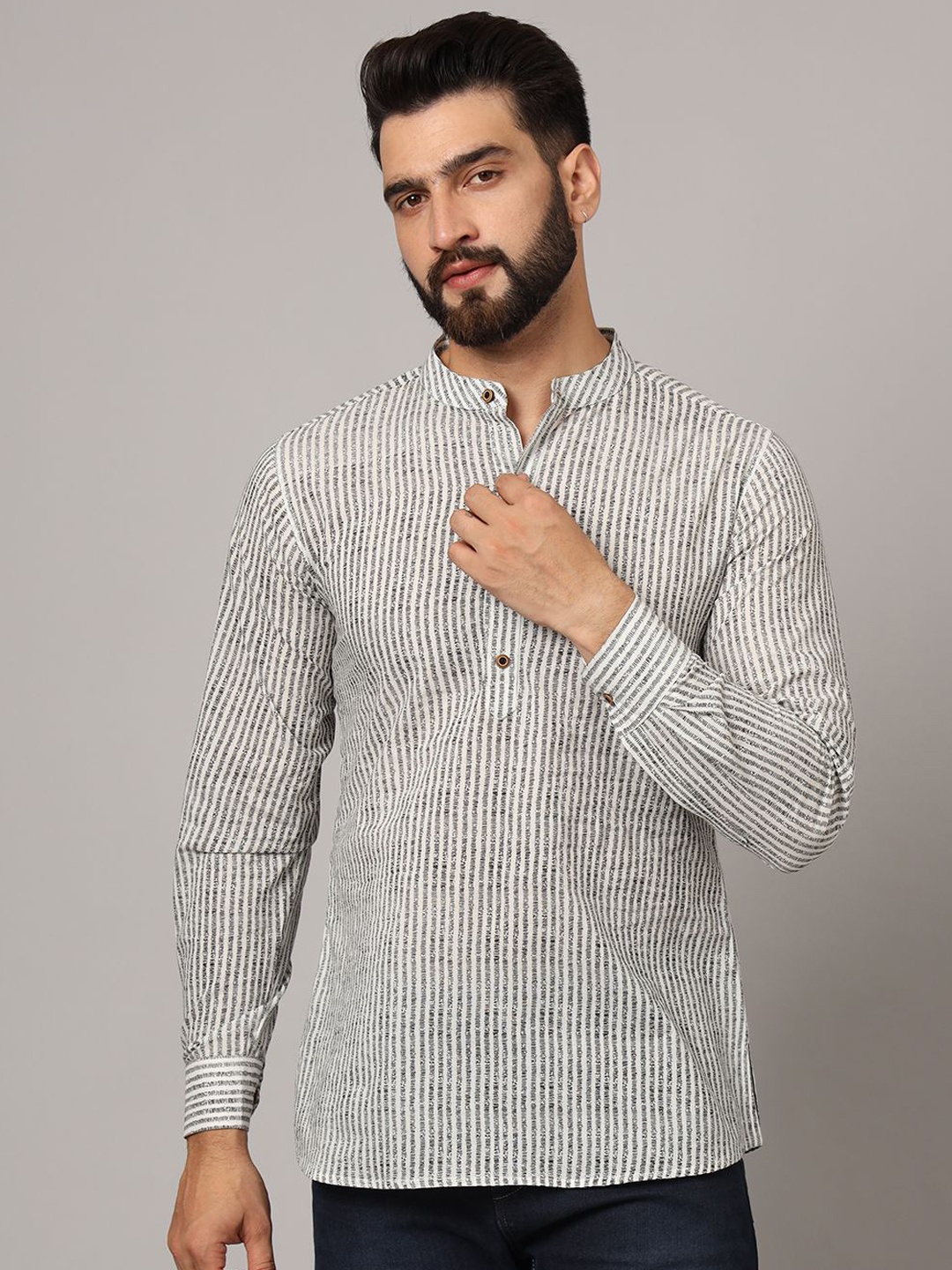 

FABRIC FITOOR Striped Band Collar Pure Cotton Straight Short Kurta, White