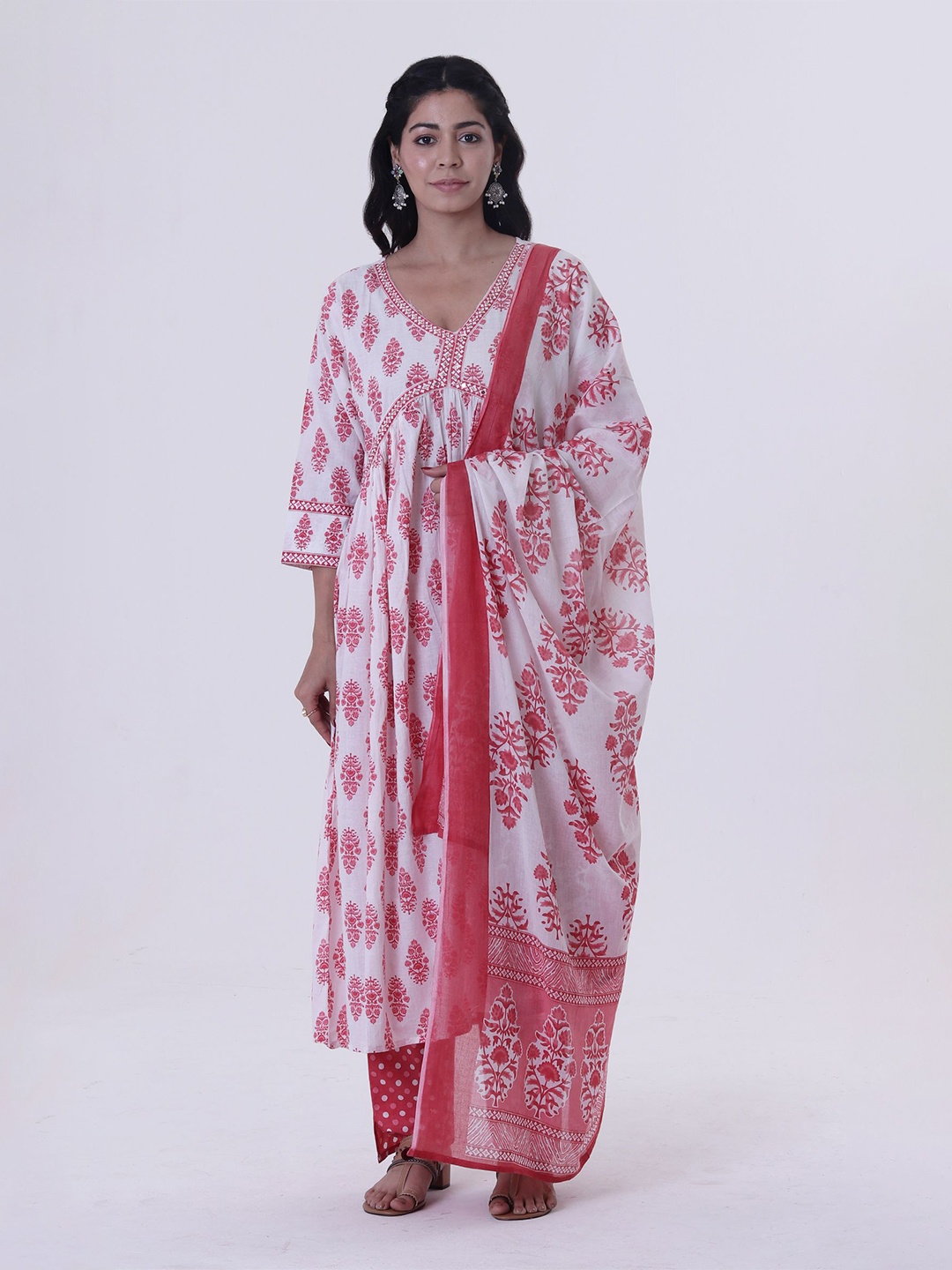 

TJORI Floral Printed Cotton Dupatta, Pink