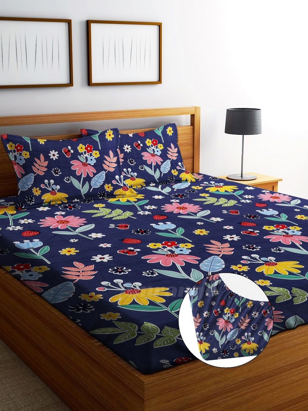 

AMRANGE Blue & Pink Printed 250TC Microfiber King Fitted Bedsheet With 2 Pillow Covers