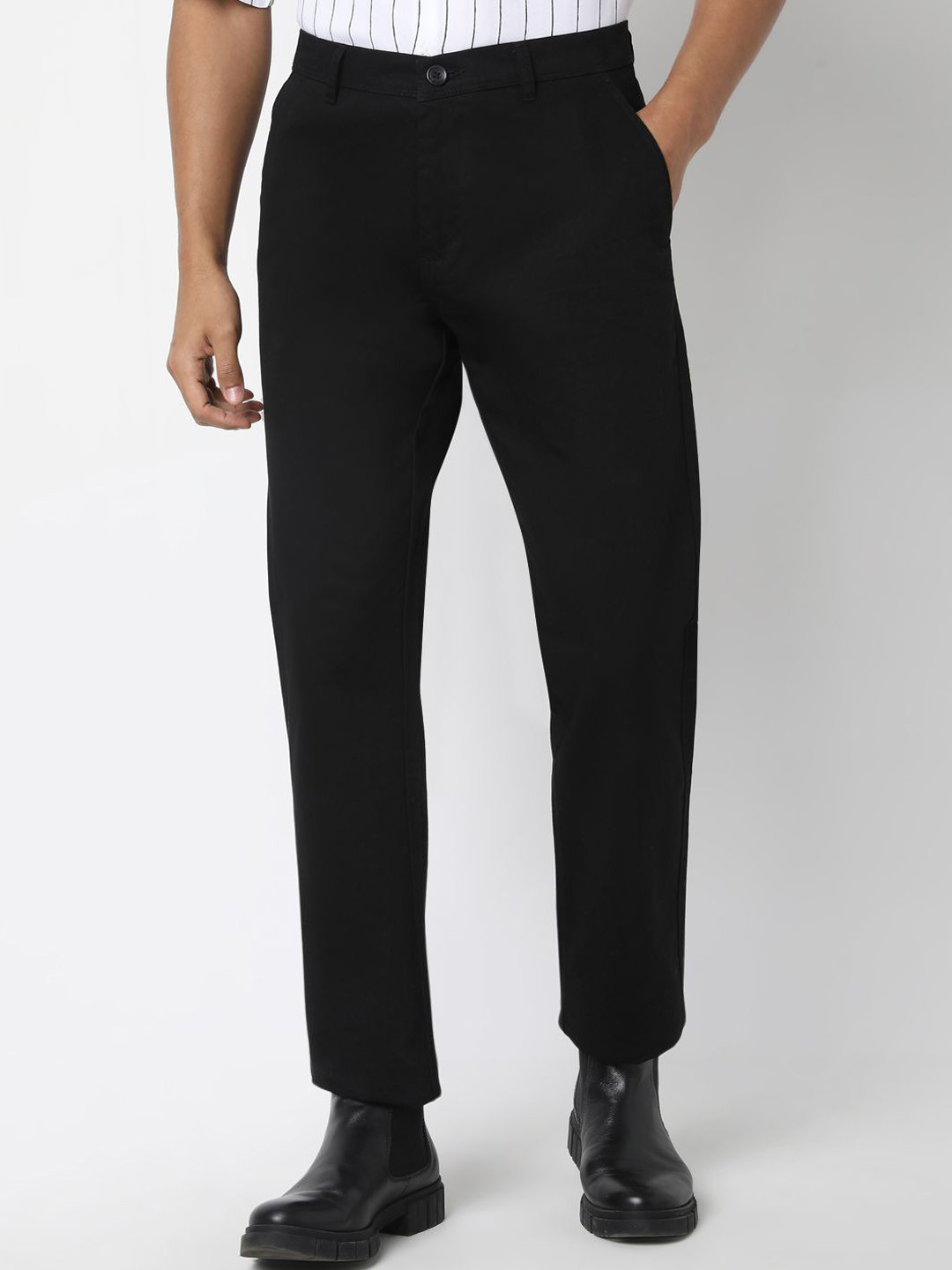 

R&B Men Urban Slim Slim Fit Trousers, Black
