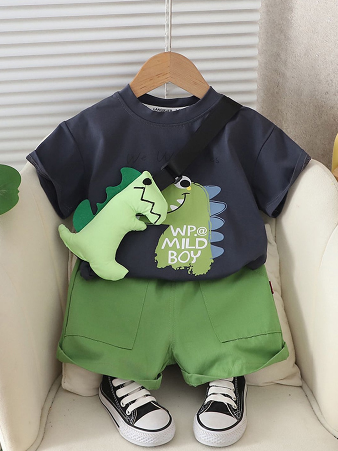 

INCLUD Boys Printed T-shirt with Shorts, Black