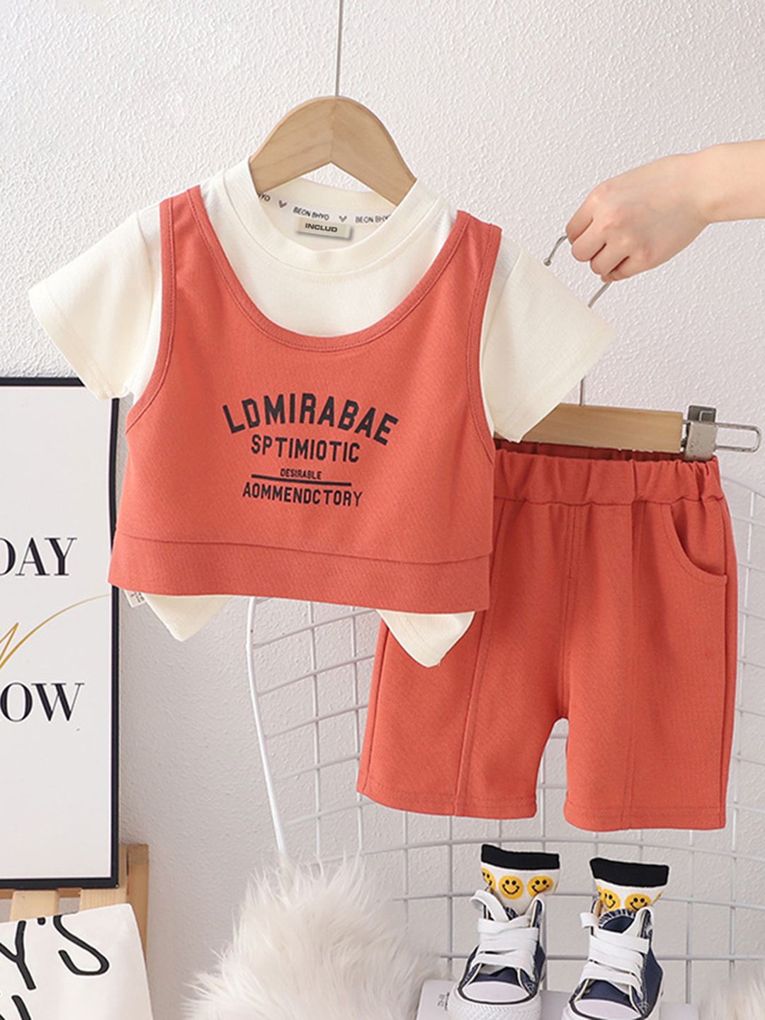 

INCLUD Boys Printed T-shirt with Shorts, Orange