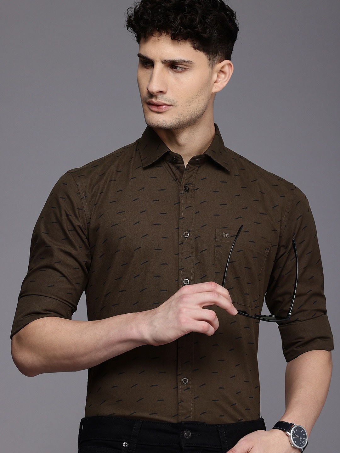 

Kenneth Cole Men Premium Slim Fit Printed Pure Cotton Casual Shirt, Brown