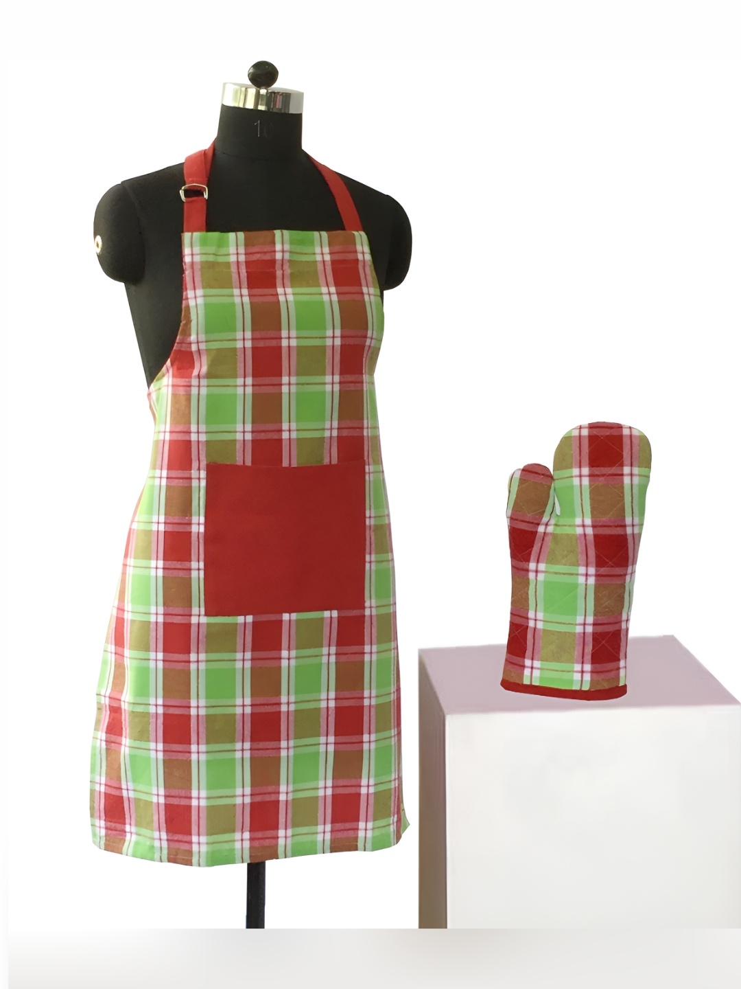 

Lushomes Red & Green 2 Pieces Printed Cotton Apron & Oven Glove