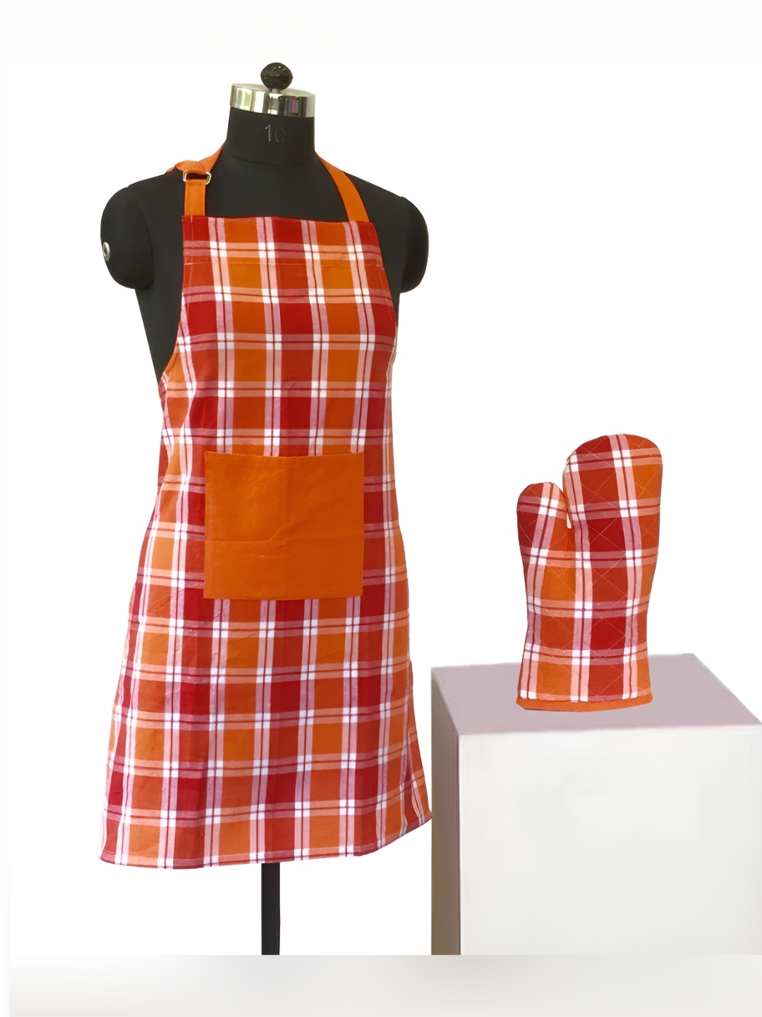 

Lushomes White & Orange 2 Pieces Apron and Glove