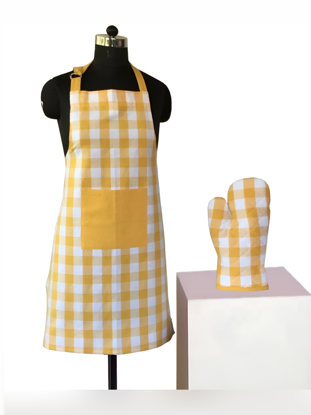 

Lushomes White & Yellow 2 Pieces Checked Cotton Apron Set
