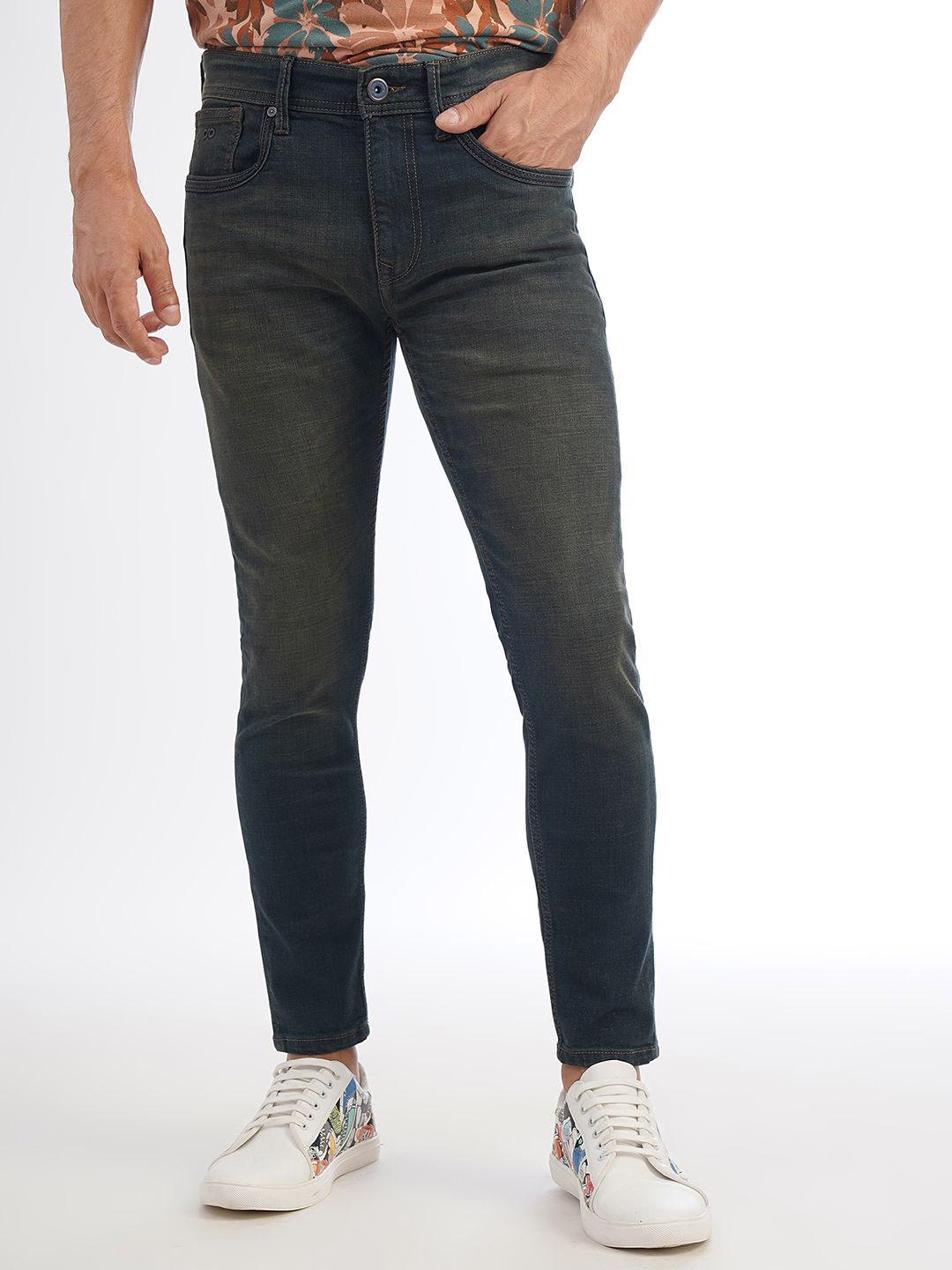 

JADE BLUE Men Slim Fit Light Fade Stretchable Jeans