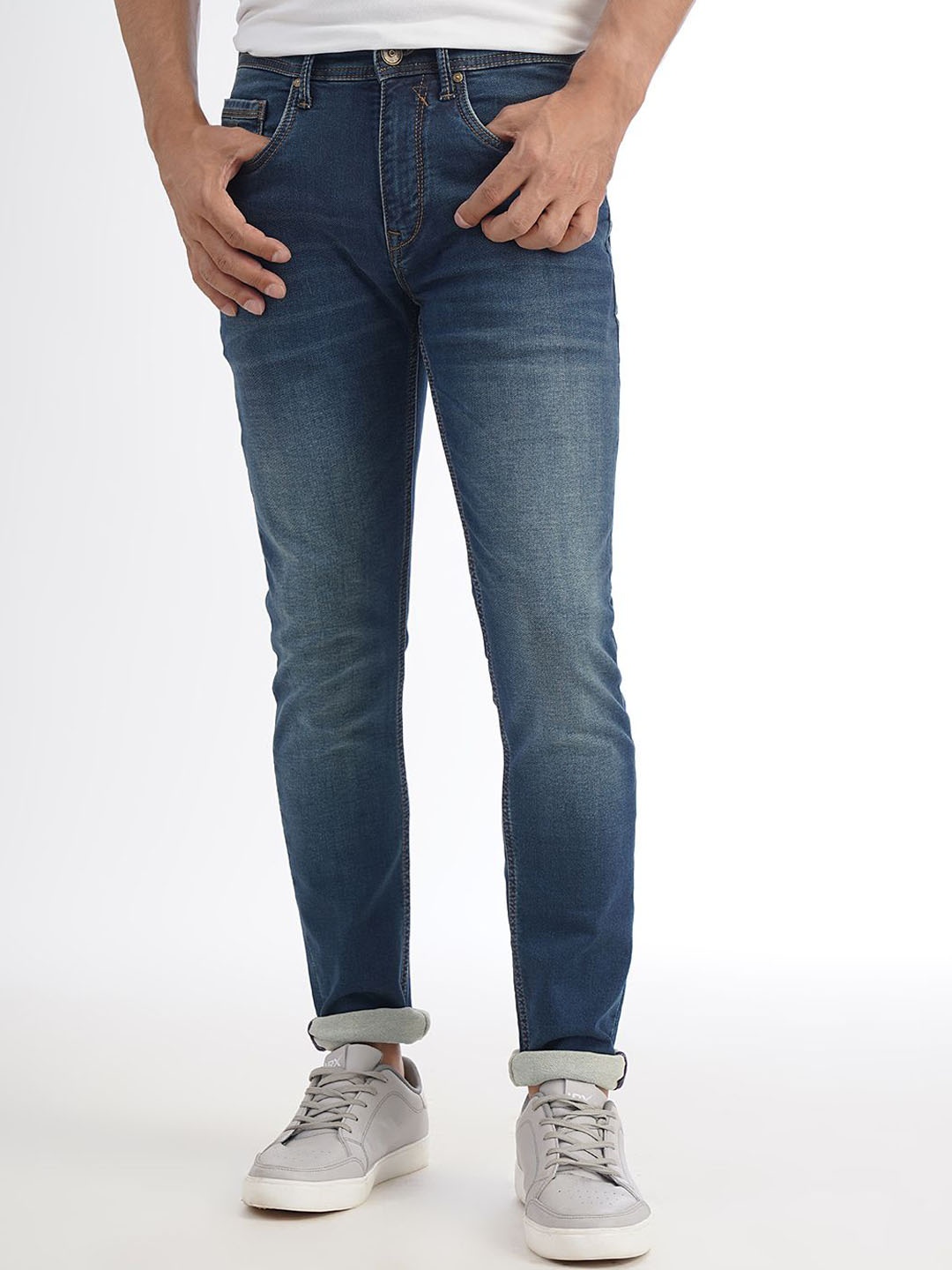 

JADE BLUE Men Slim Fit Heavy Fade Stretchable Jeans