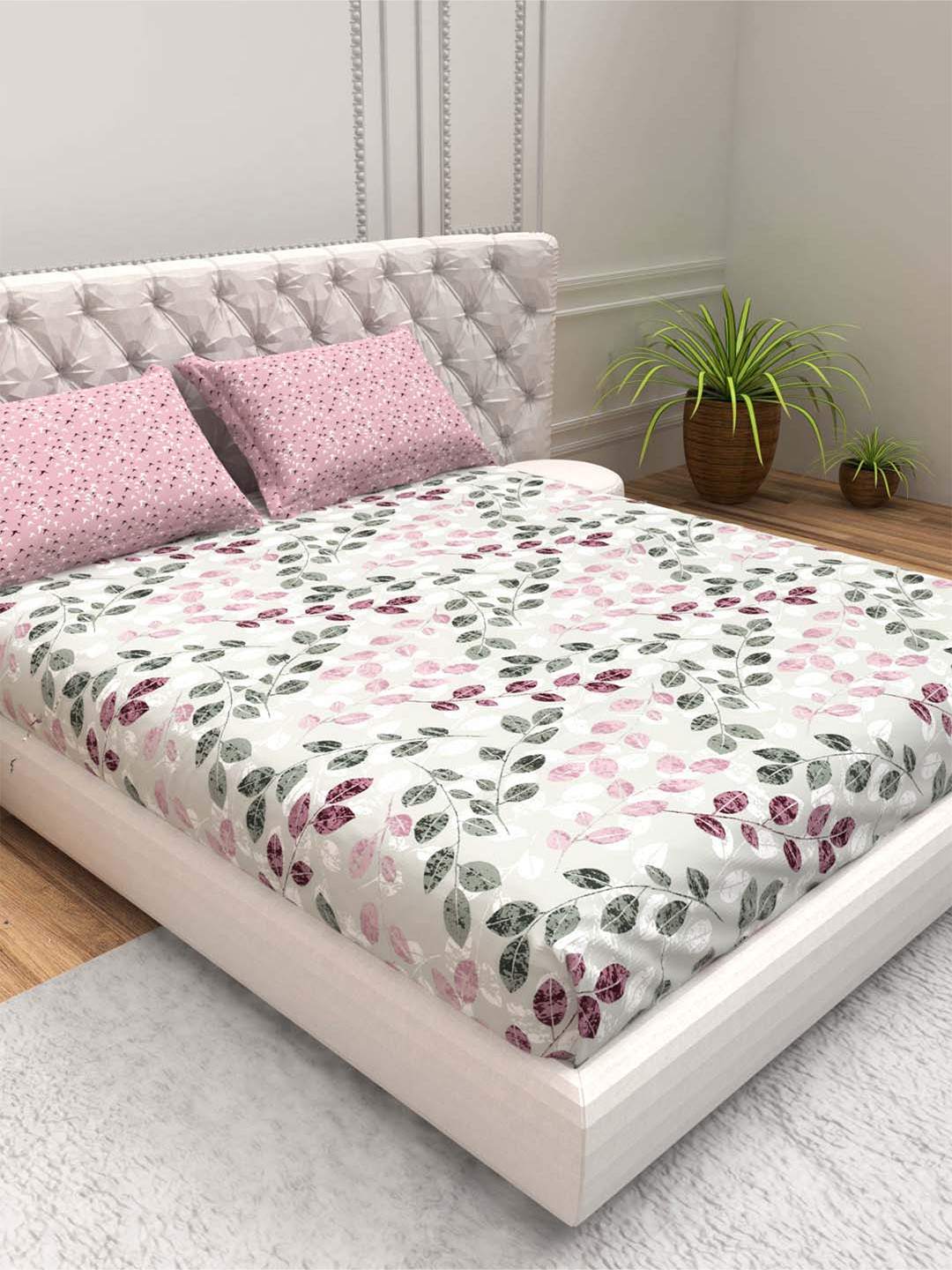 

THE WHITE MOSS Cream & Pink 220 TC Pure Cotton Queen Bedsheet With 2 Pillow Covers