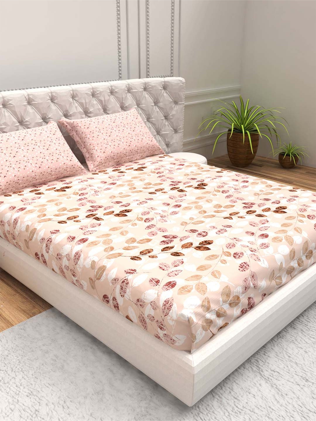 

THE WHITE MOSS Cream-Colour Floral 140 TC Pure Cotton Queen Bedsheet with 2 Pillow Covers