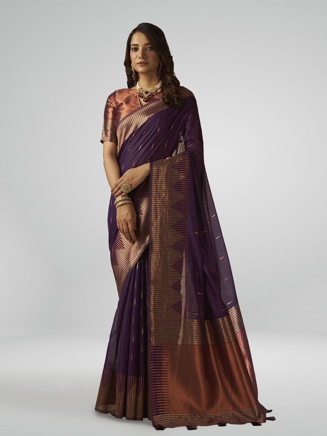 

Aura Woven Design Pure Cotton Saree, Purple