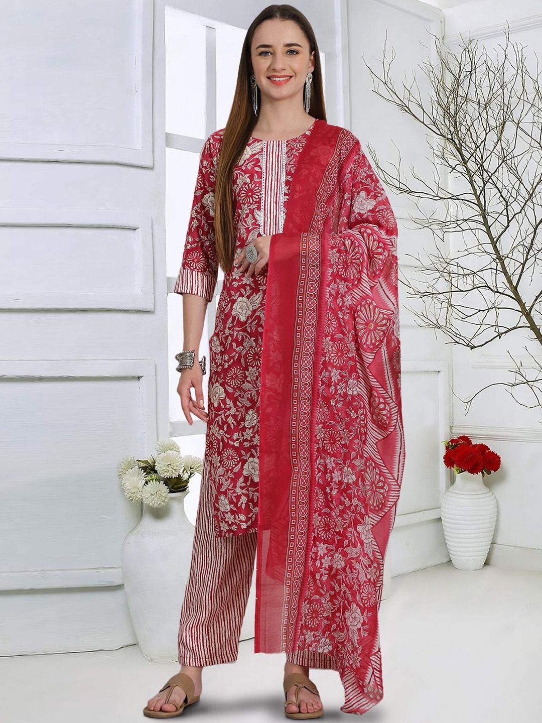 

7Threads Floral Printed Pure Cotton Straight Kurta with Trousers & Dupatta, Pink