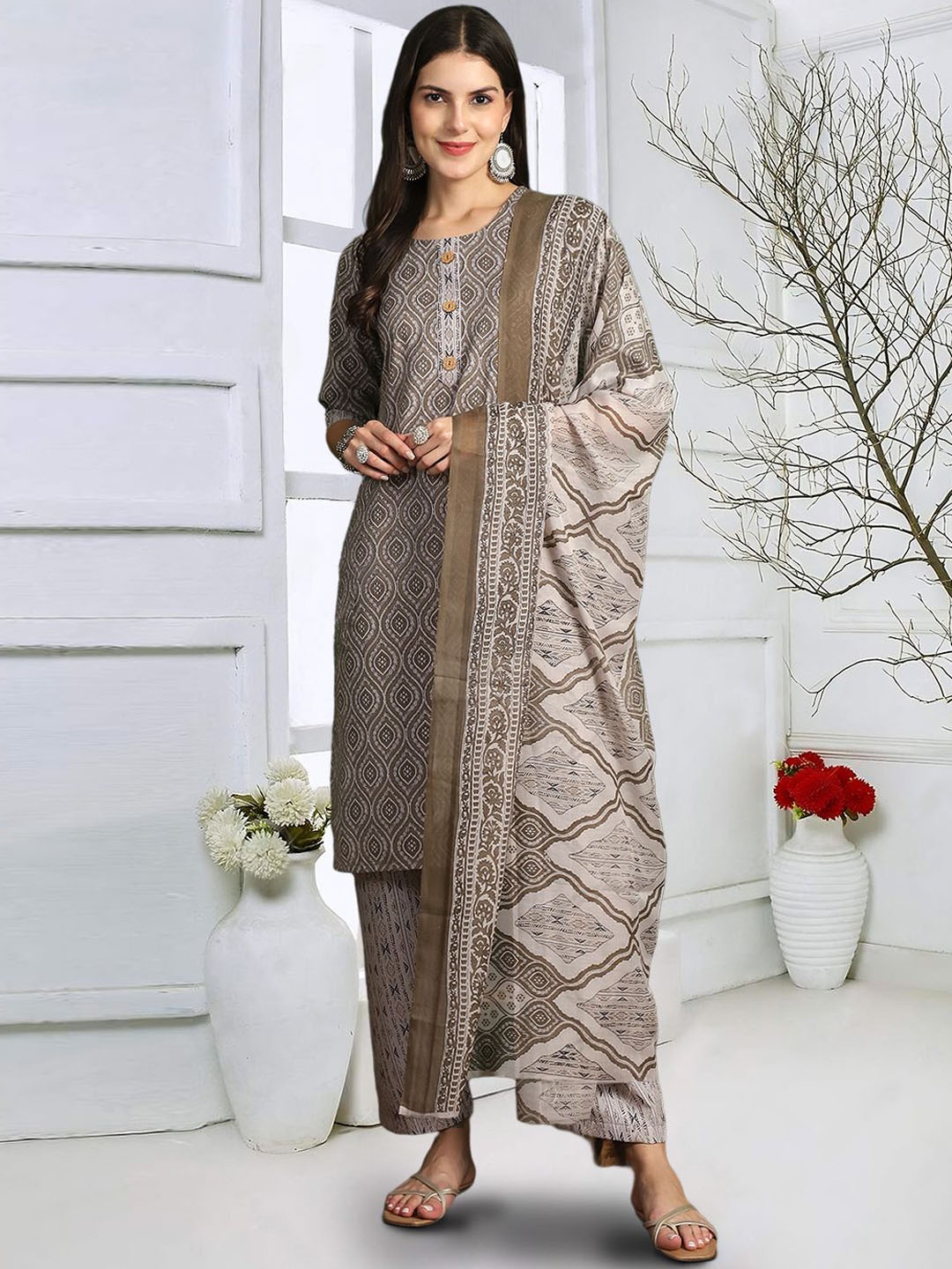 

7Threads Ethnic Motifs Printed Regular Pure Cotton Straight Kurta With Trousers & Dupatta, Grey melange