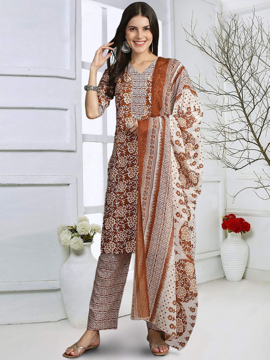 

7Threads Floral Printed Regular Pure Cotton Straight Kurta With Trousers & Dupatta, Rust