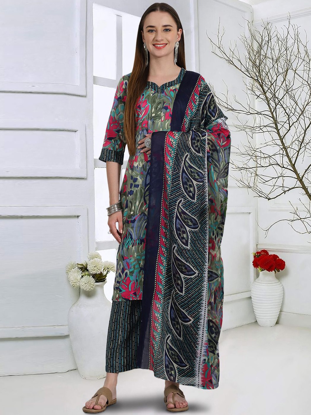 

7Threads Floral Printed Straight Pure Cotton Kurta with Trousers & Dupatta, Green