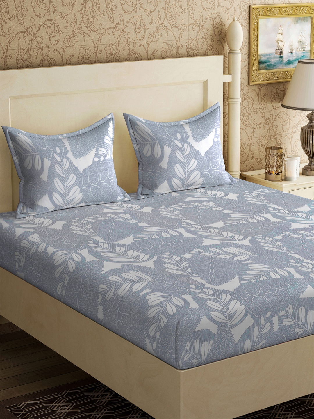 

KLOTTHE Grey & White Floral Printed 300 TC Fitted Super King Bedsheet With 2 Pillow Covers