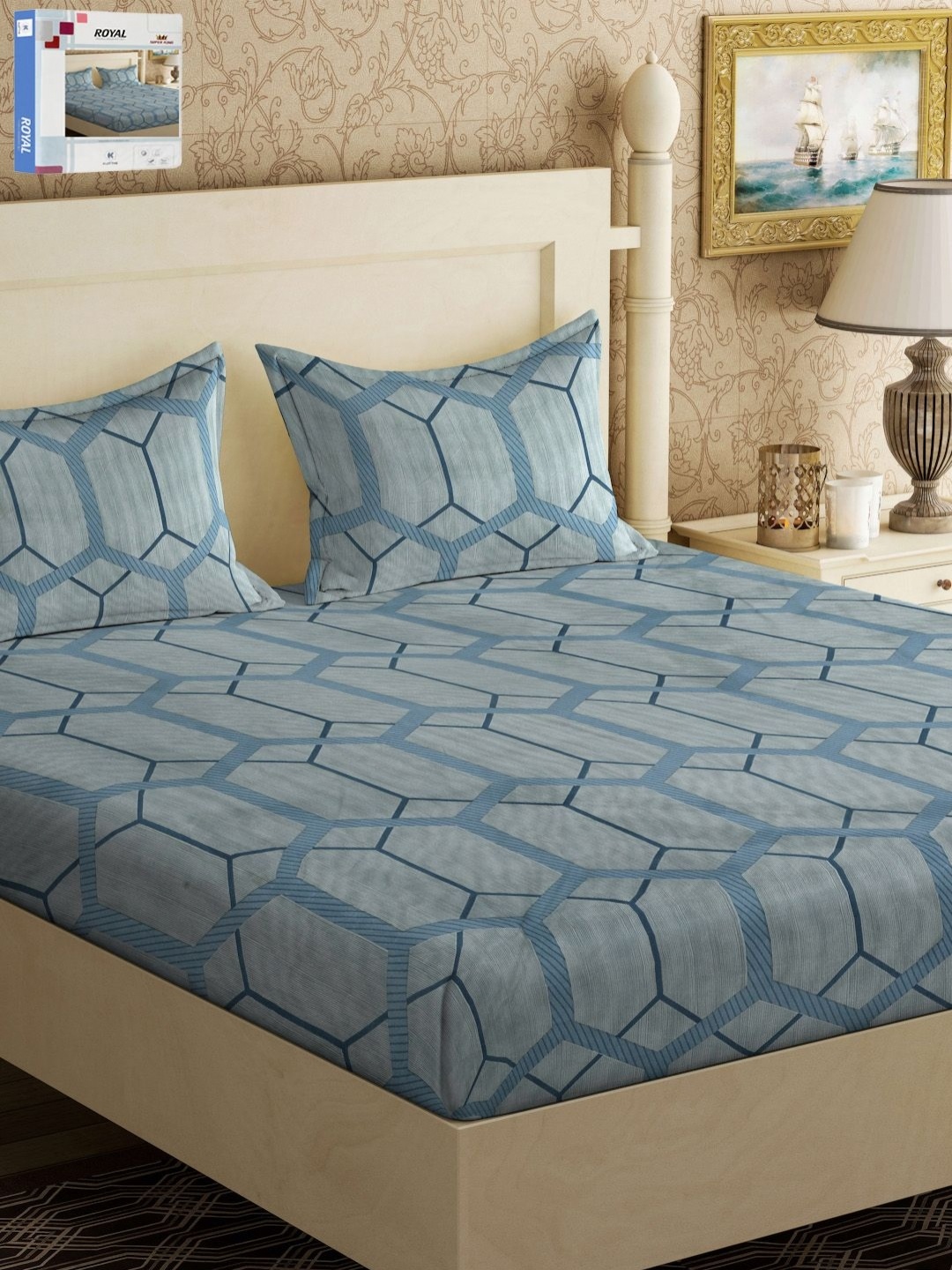 

KLOTTHE Grey Printed 300 TC Super King Bedsheet With 2 Pillow Covers