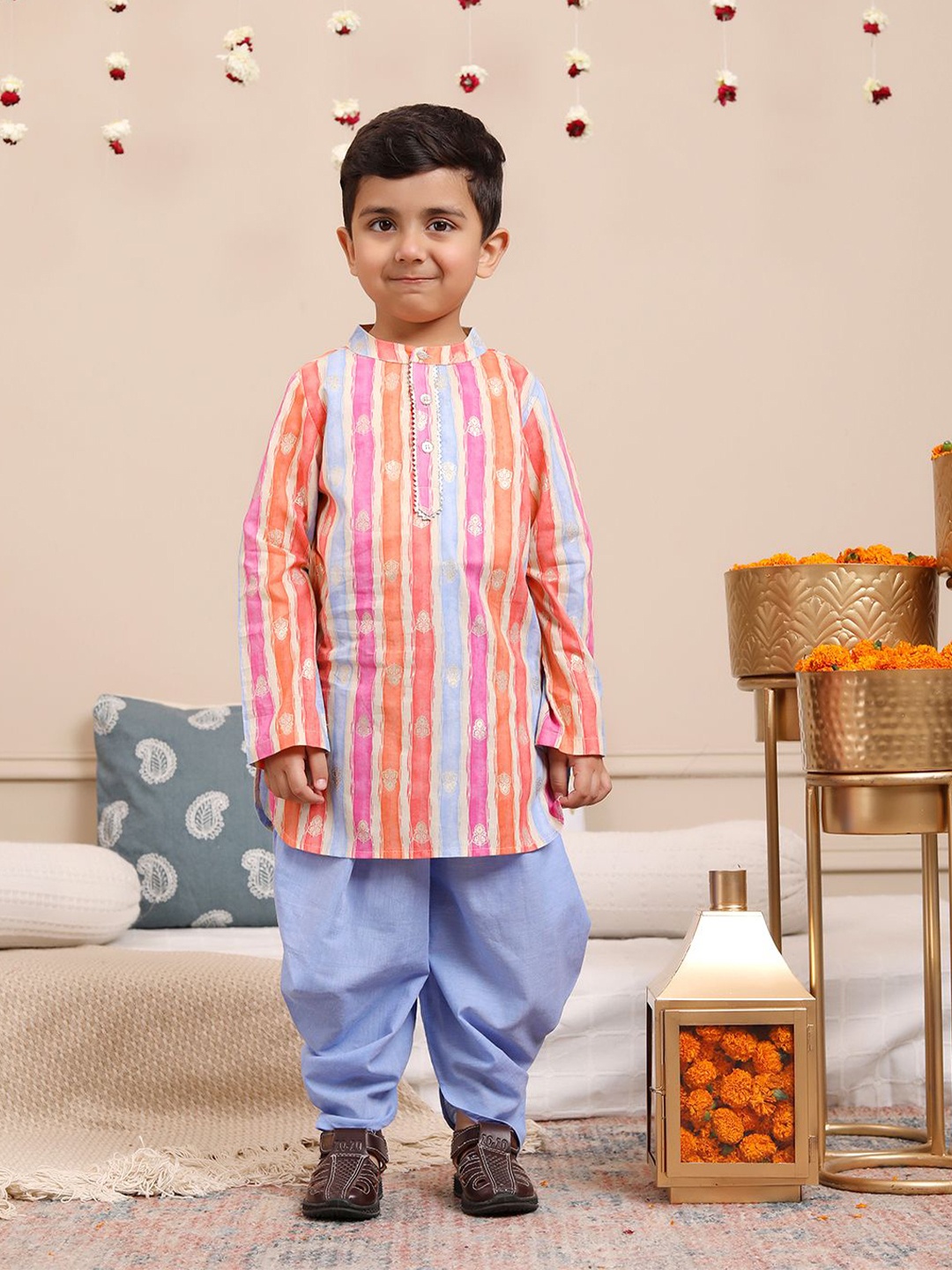 

Budding Bees Boys Printed Pure Cotton Straight Kurta With Dhoti Pants, Orange