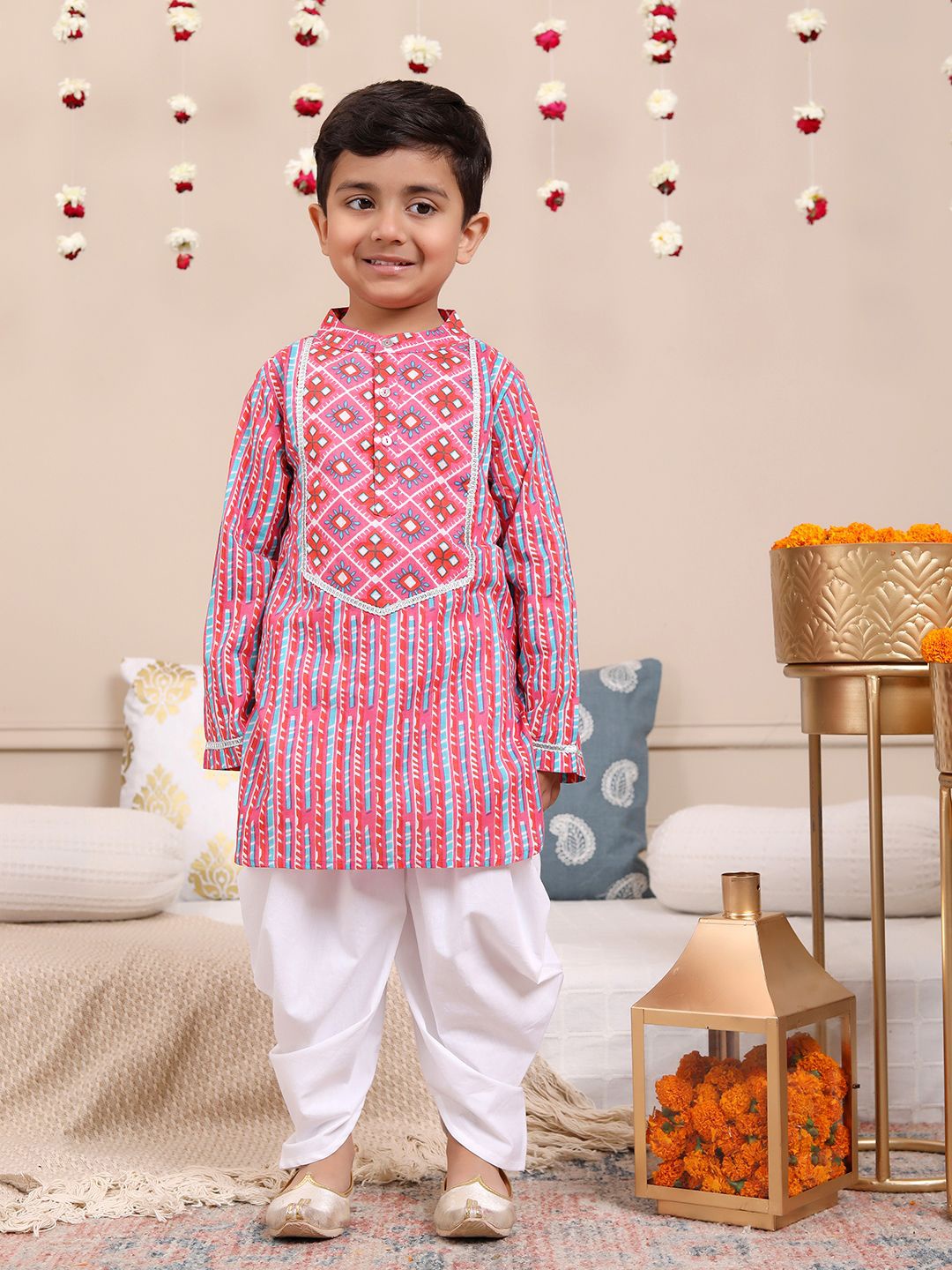 

Budding Bees Boys Ethnic Motifs Printed Regular Pure Cotton Kurta With Dhoti Pants, Pink