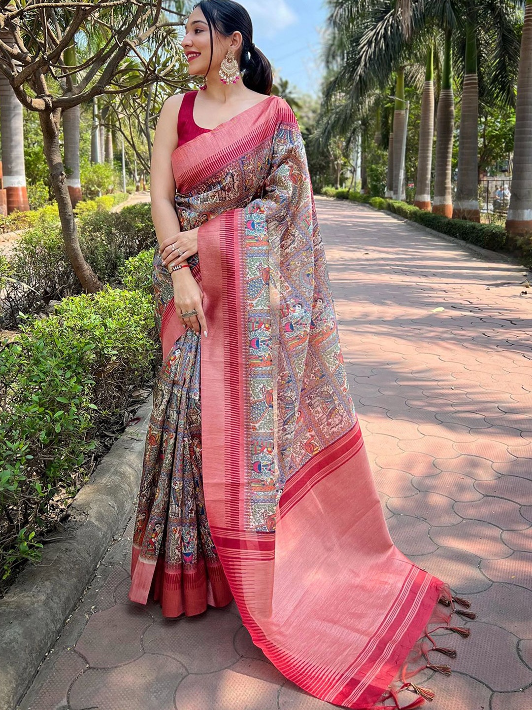 

VASTRANAND Madhubani Print Zari Woven Tussar Saree, Beige