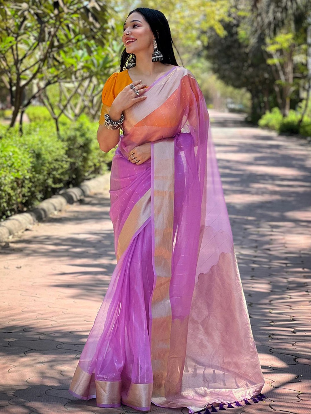 

VASTRANAND Striped Zari Saree, Purple