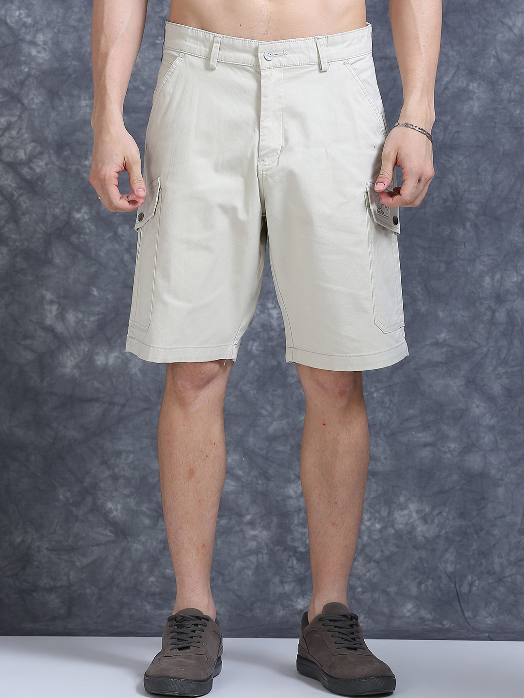 

The Roadster Lifestyle Co Relaxed Fit Cotton Cargo Shorts, Cream