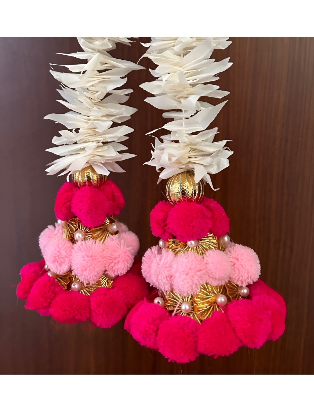 

PLAYFUL STITCHES White & Red 2 Pieces Door Hangings Festive Decor Torans