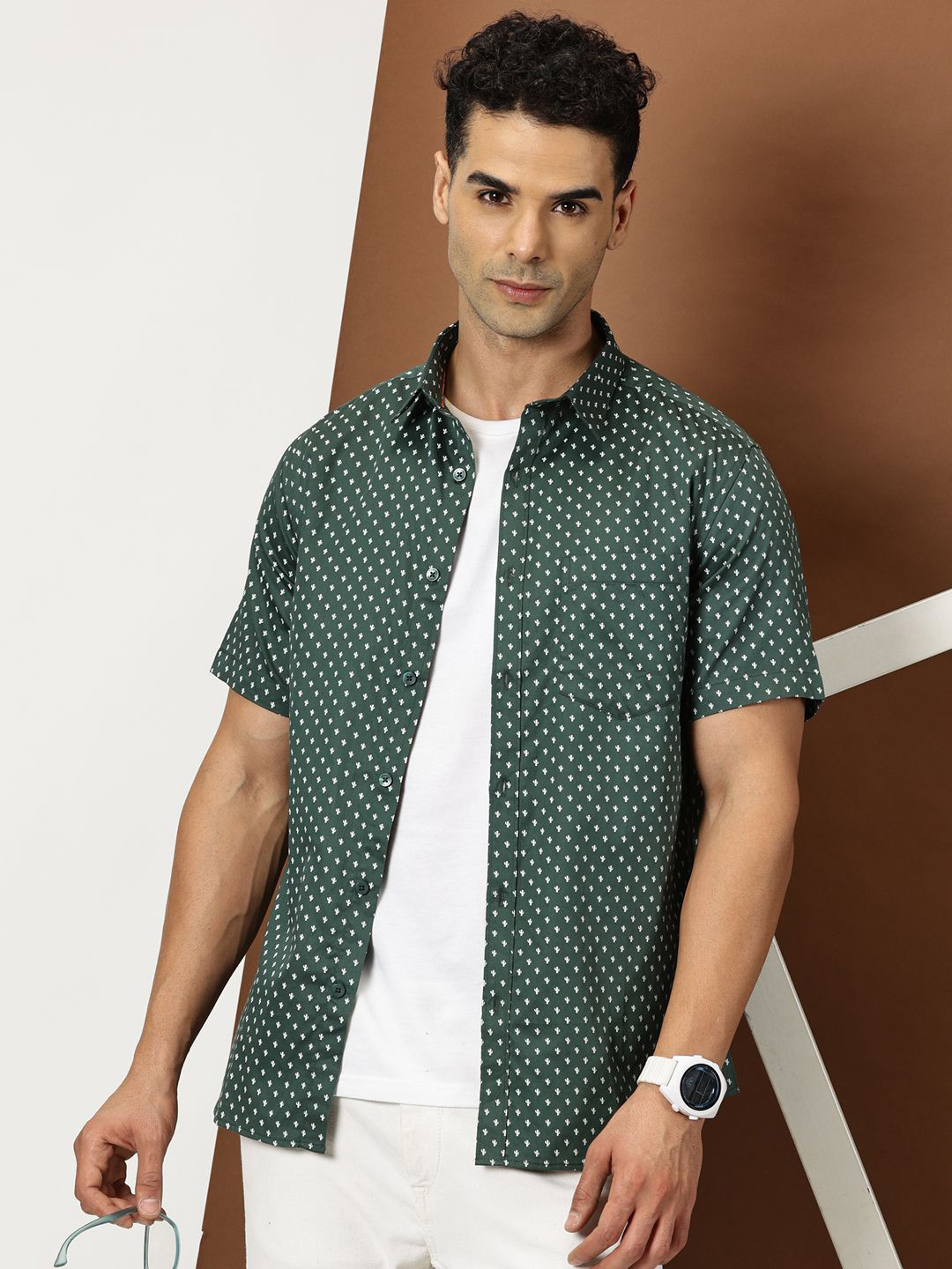 

INVICTUS Men Original Cutaway Collar Micro Ditsy Printed Cotton Slim Fit Casual Shirt, Green