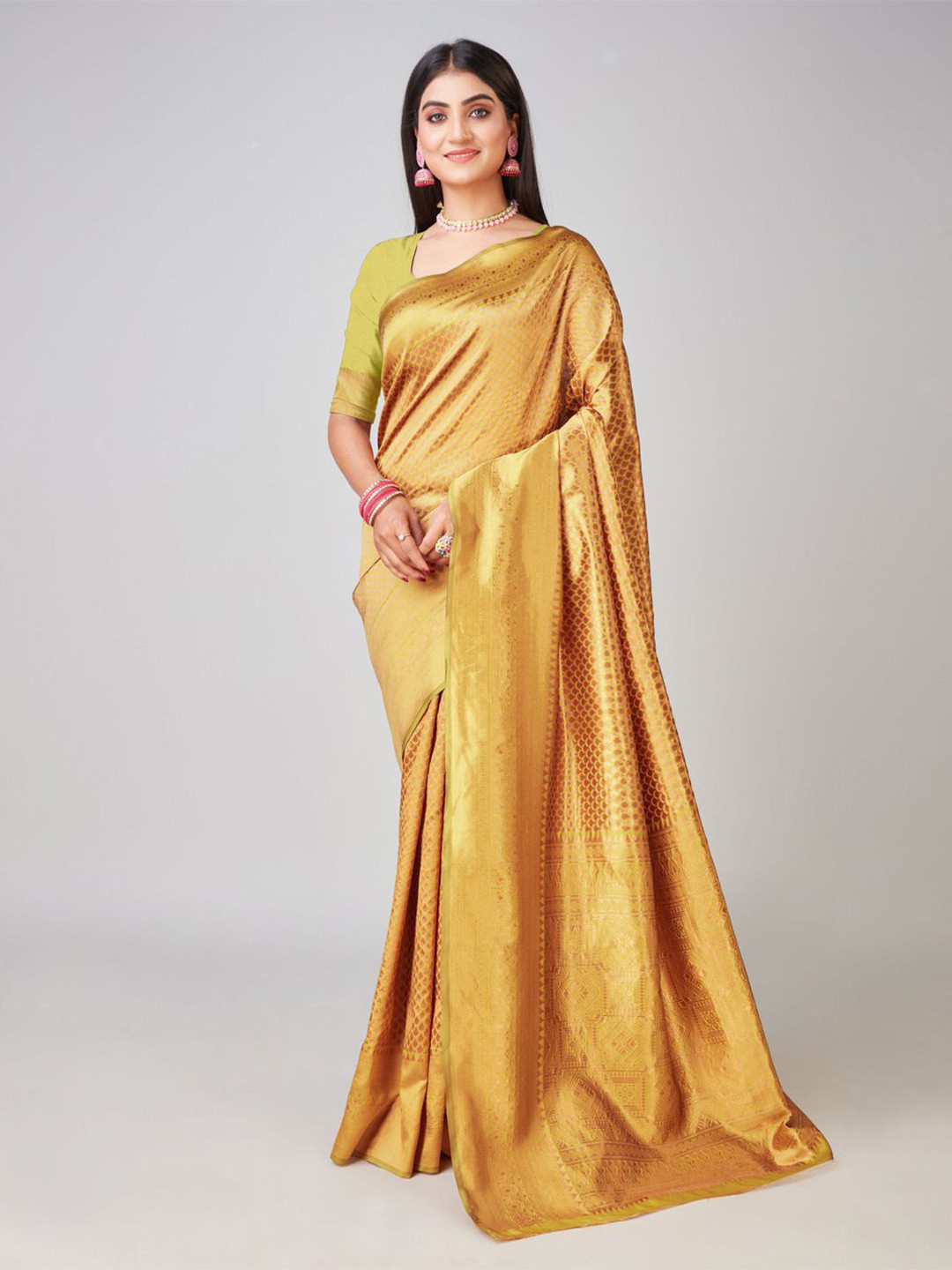 

Varanga Woven Design Zari Banarasi Saree, Yellow
