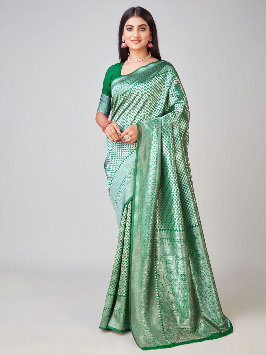 

Varanga Ethnic Motifs Zari Banarasi Saree, Green