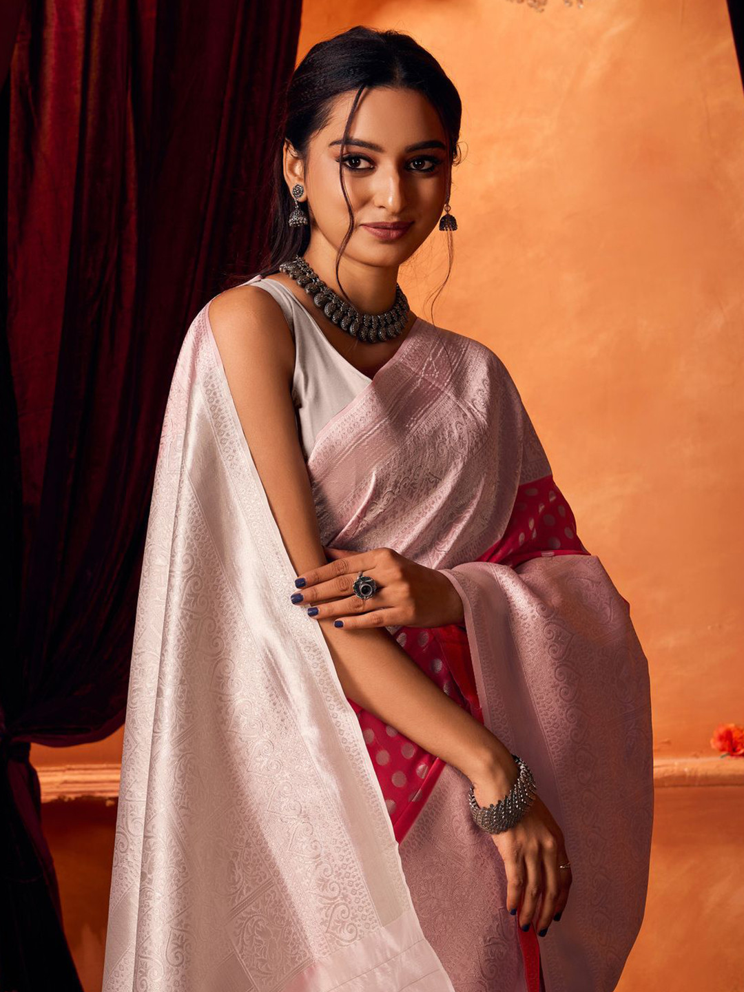

Varanga Ethnic Motifs Woven Design Zari Banarasi Saree, White