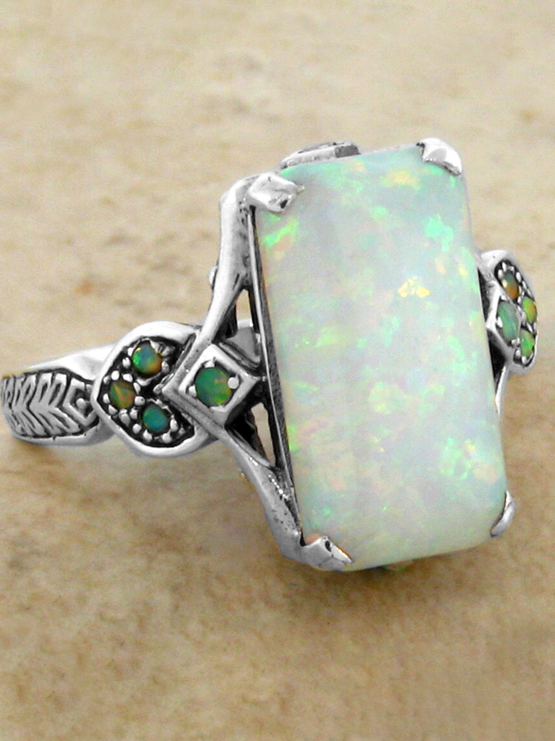 

Yellow Chimes Stone Studded Finger Ring, Silver