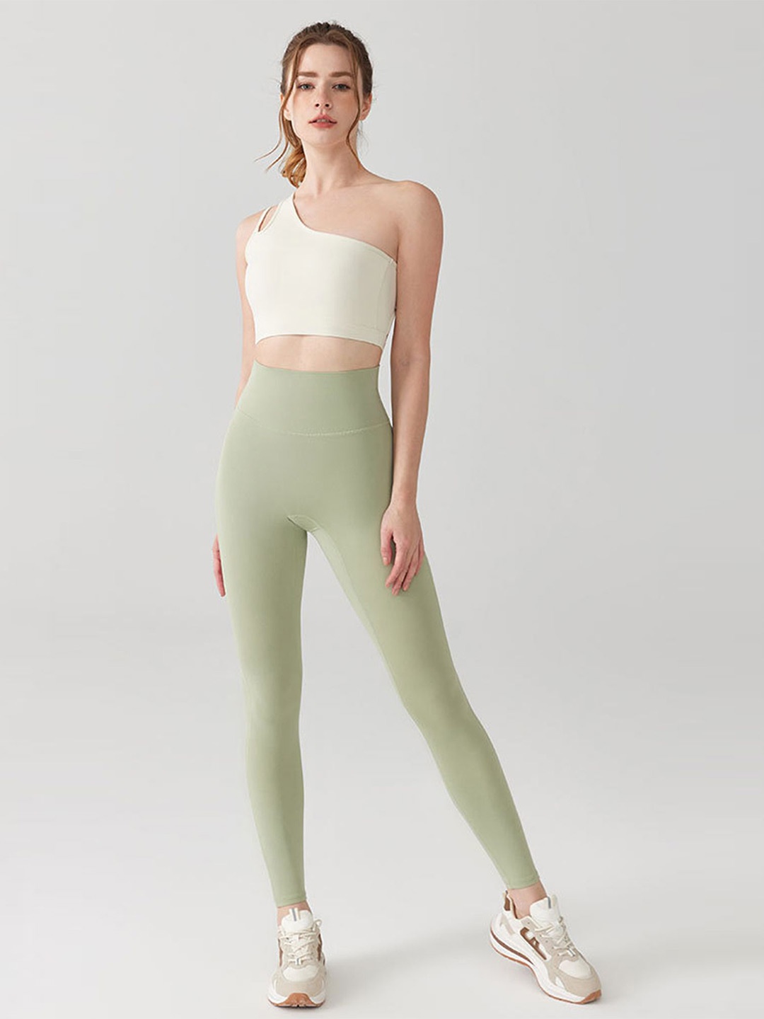 

LULU & SKY Crop Top, White