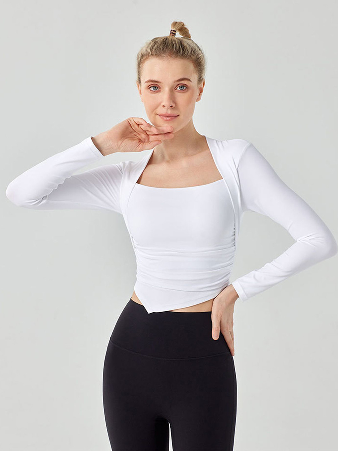 

LULU & SKY Crop Top, White