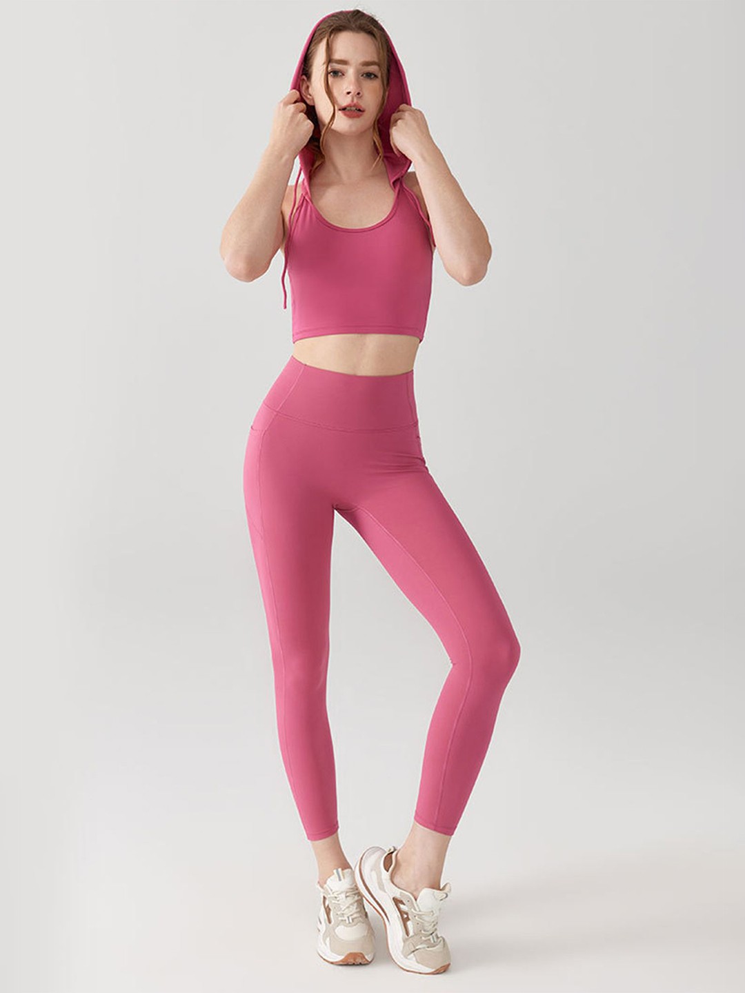 

LULU & SKY Crop Top, Pink