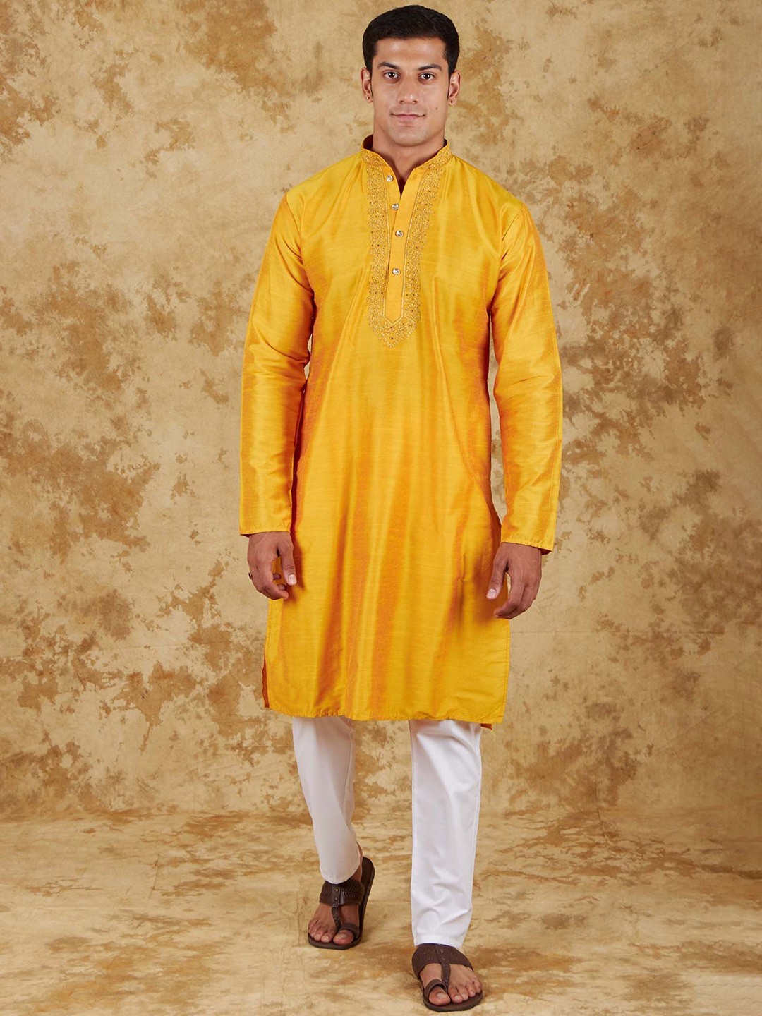

BLUEBIRD Floral Yoke Design Mandarin Collar Thread Work Dupion Silk Kurta with Trouser, Yellow