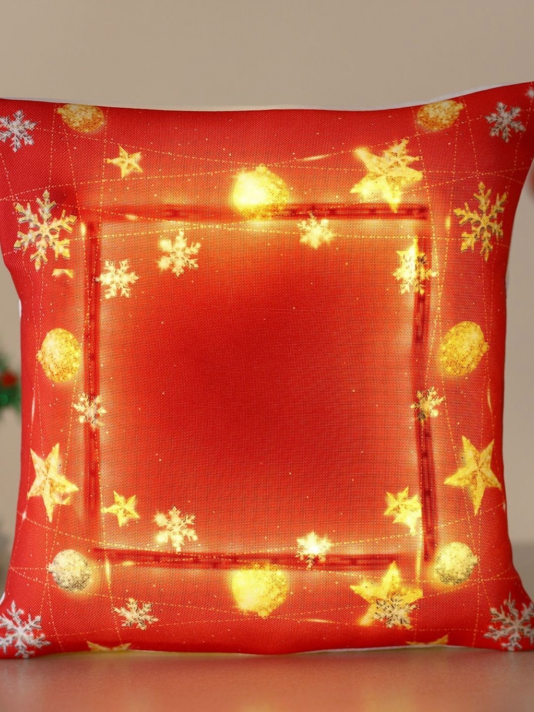 

fnp Red & White Printed Sqaure Cushion