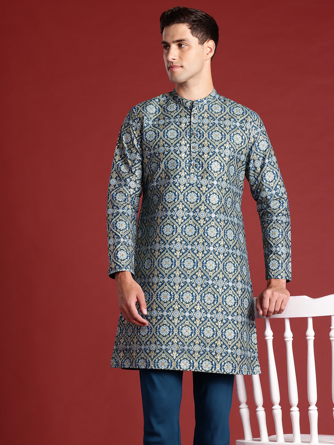 

Anouk Men Ethnic Motifs Printed Regular Kurta with Churidar, Teal