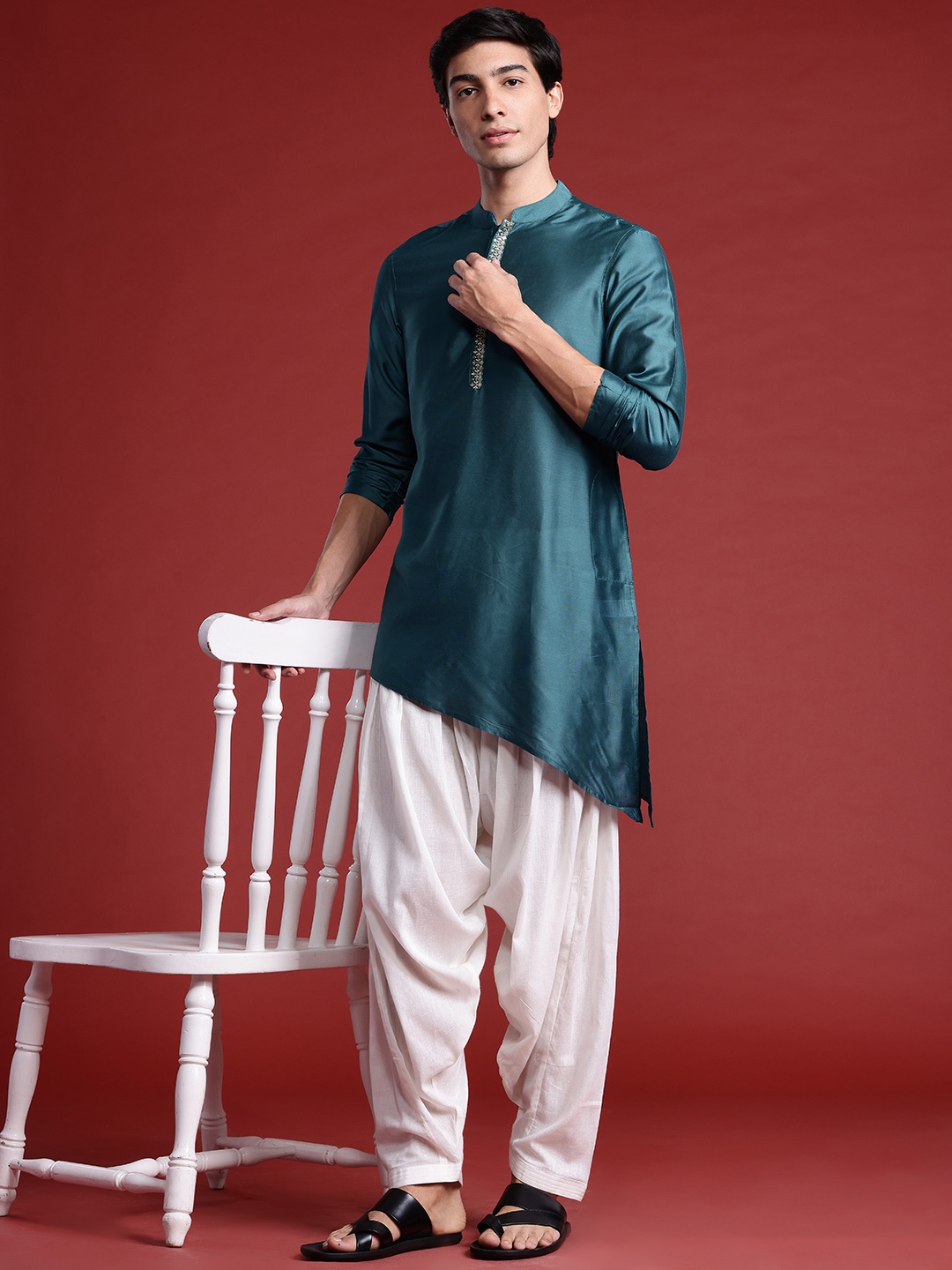 

Anouk Thread Work Fusion Kurta, Teal