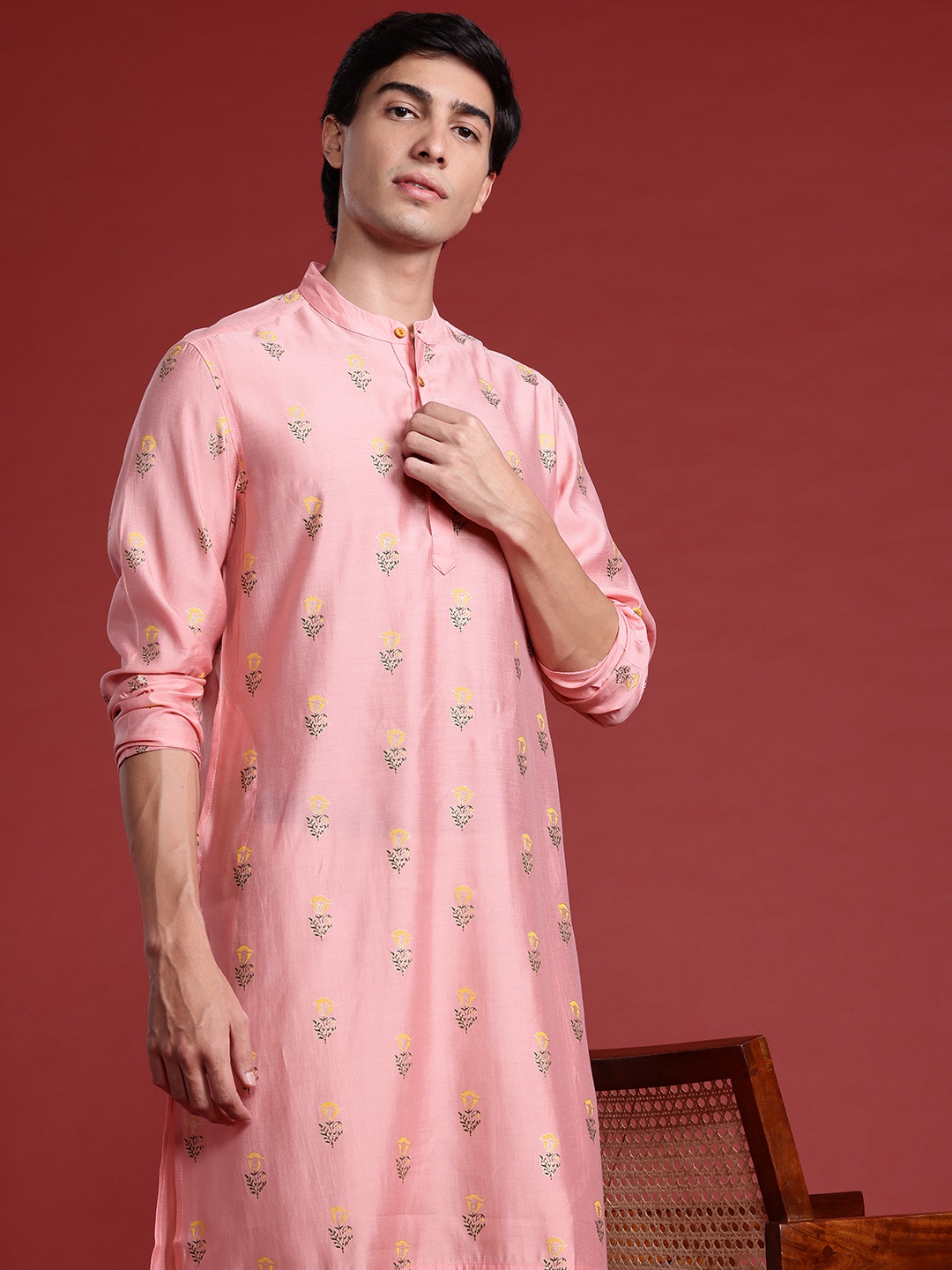 

Anouk Floral Printed Kurta with Trousers, Pink
