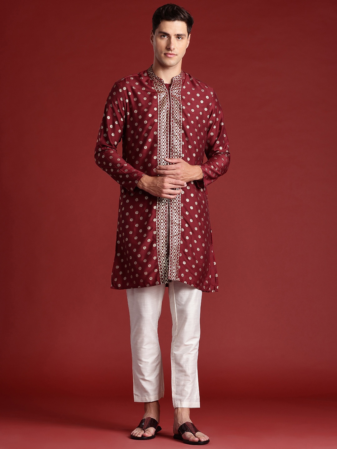 

Anouk Floral Ethnic Printed Embroidered Detail Kurta with Trousers Set, Maroon