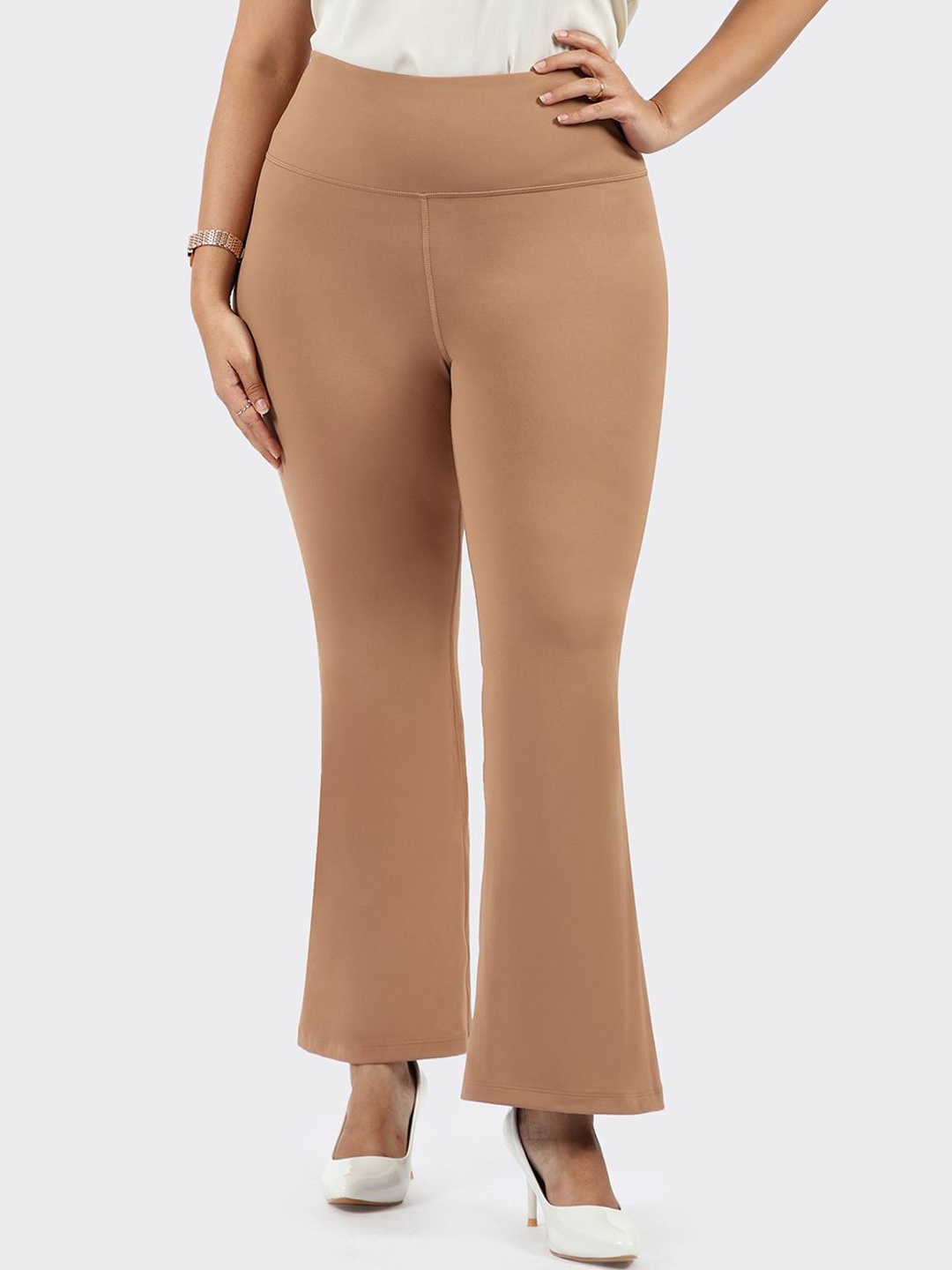 

Blissclub Women Flared High-Rise Trousers, Camel brown