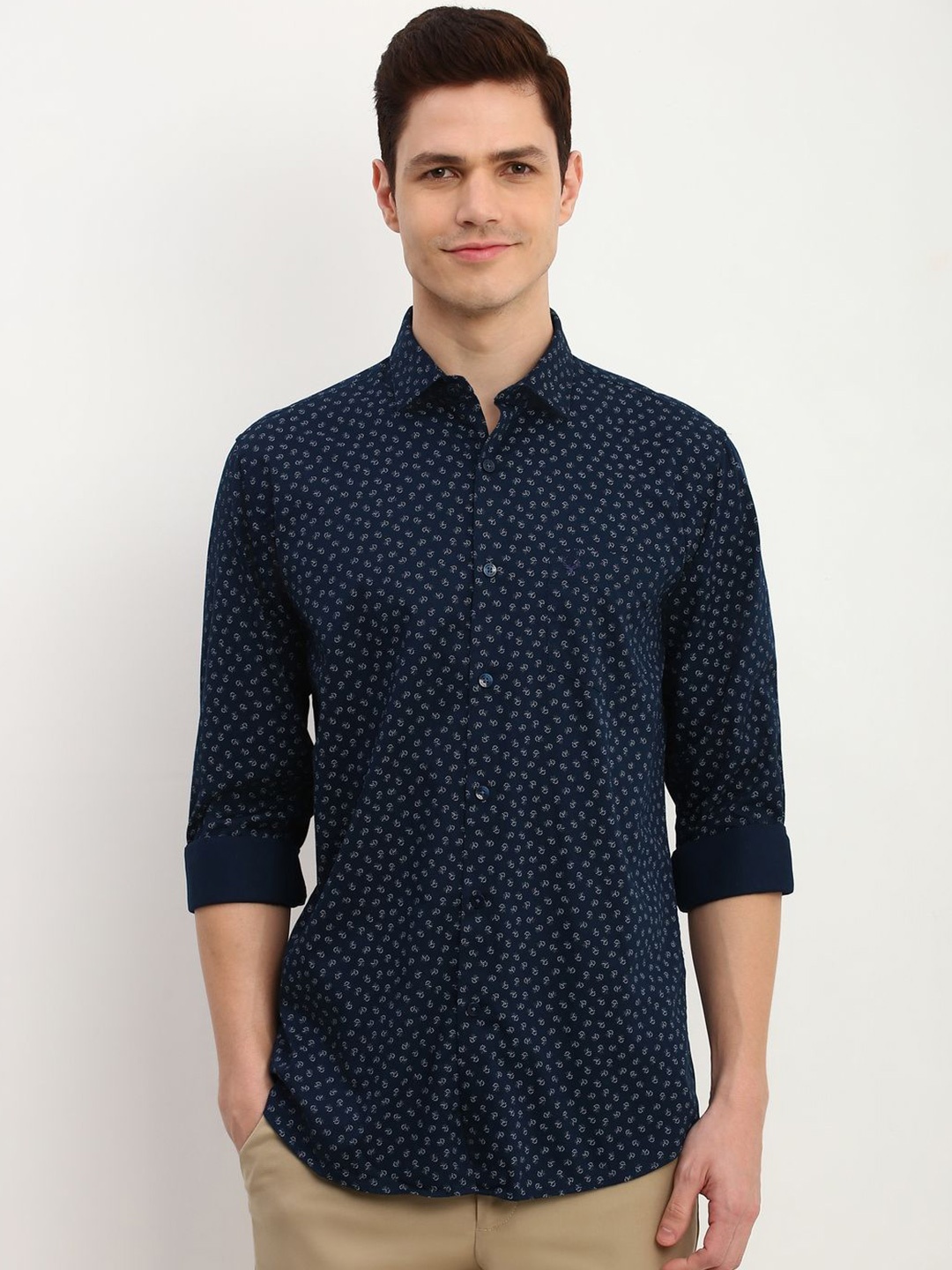 

Allen Solly Men Micro Ditsy Printed Slim Fit Casual Shirt, Navy blue